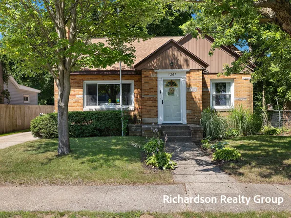 1261 Graf St, Muskegon, MI 49442