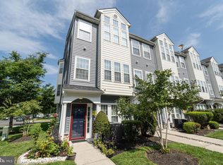 4 Swan Ct, Delanco, NJ 08075