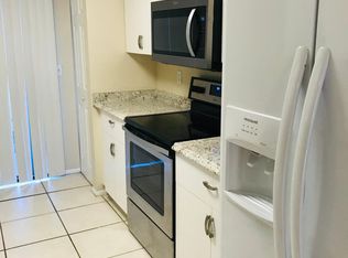 380 SW Colesbury Ave, Port Saint Lucie, FL 34953