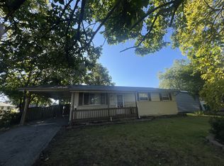 2770 Benne Dr, Florissant, MO 63031