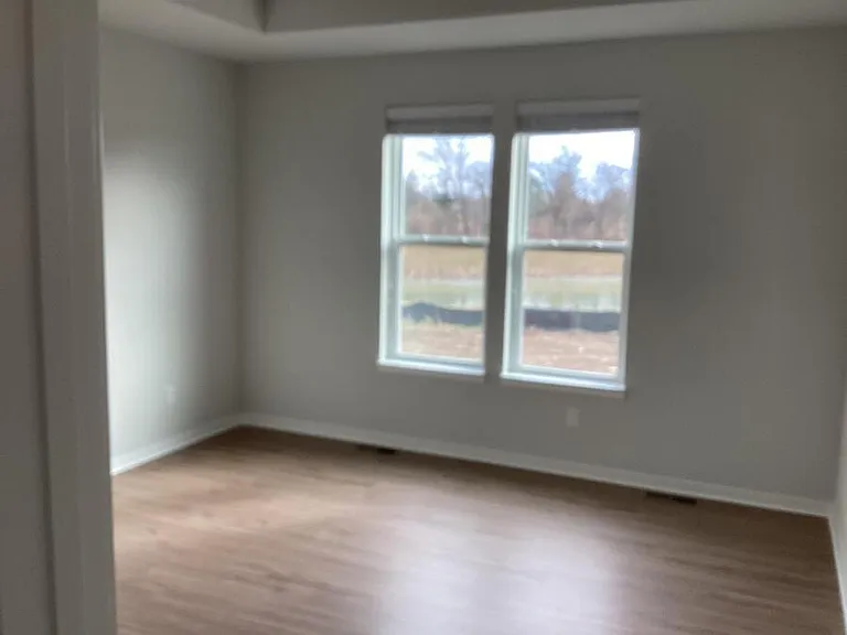 N161W21803 Daisy Dr — Photo 8