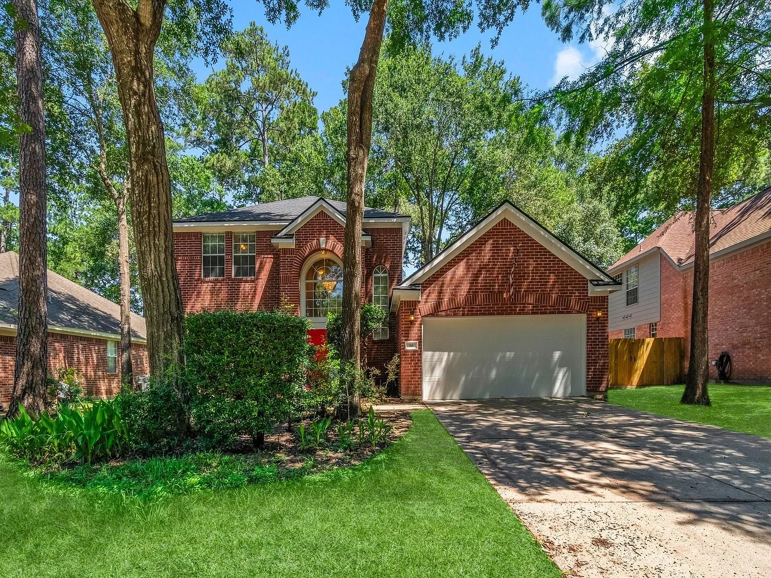 4 bed, 2.5 bath, 2456 sqft, $3,500 — Photo 4