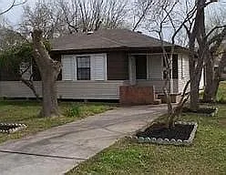 3 bed, 1200 sqft, $1,715 — Photo 2