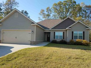 201 New Hope Dr, Perry, GA 31069