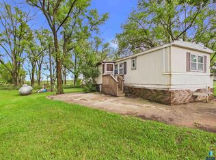 23318 421st Ave, Fedora, SD 57337