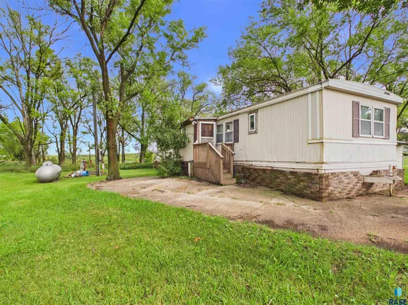 23318 421st Ave, Fedora, SD 57337
