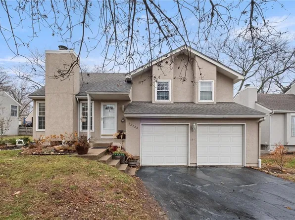12722 W 108th St, Overland Park, KS 66210