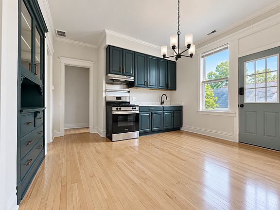 5th image of 5342 S Fairfield Ave APT 2R