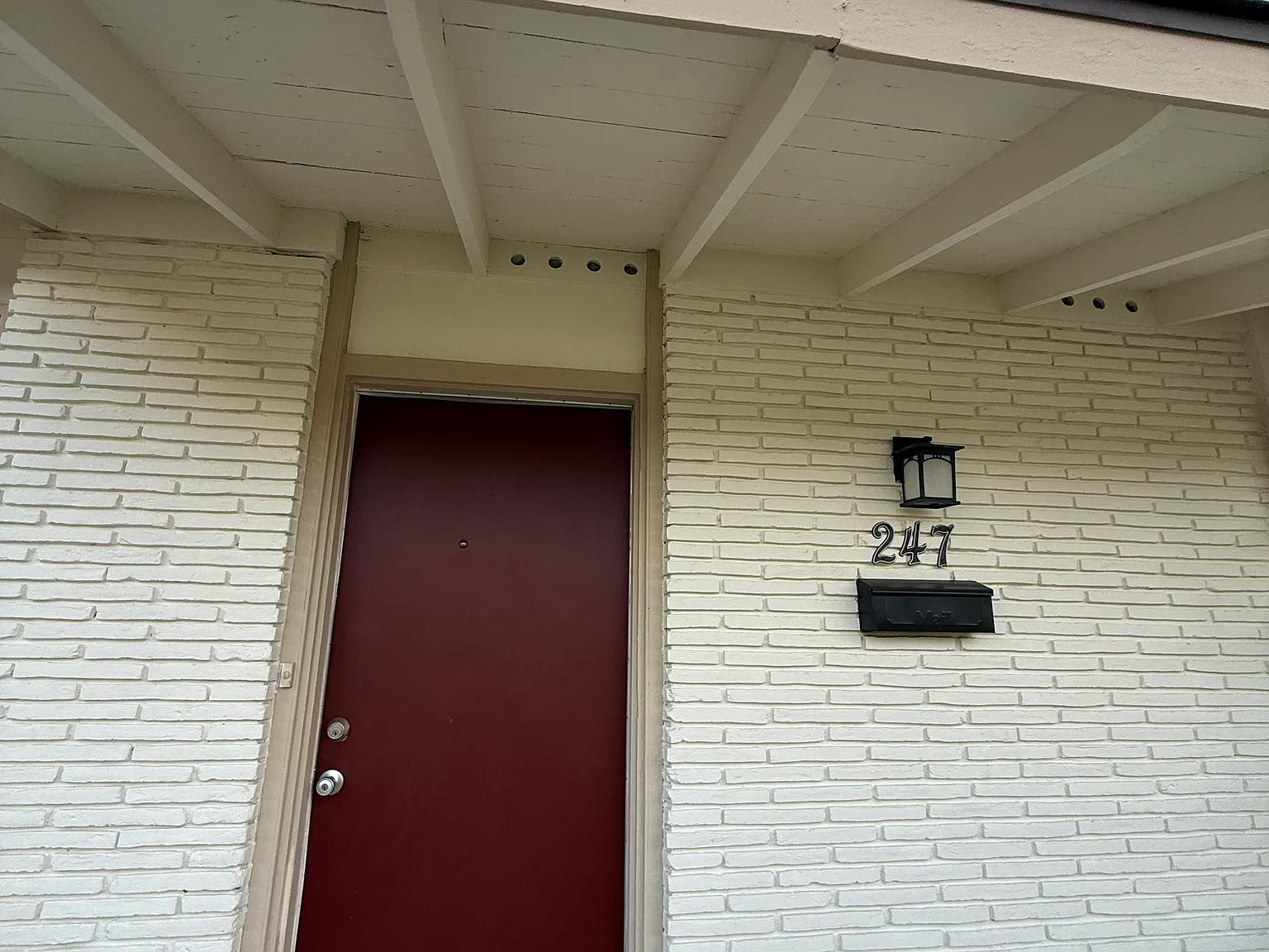 3 bed, 1164 sqft, $1,800 — Photo 2