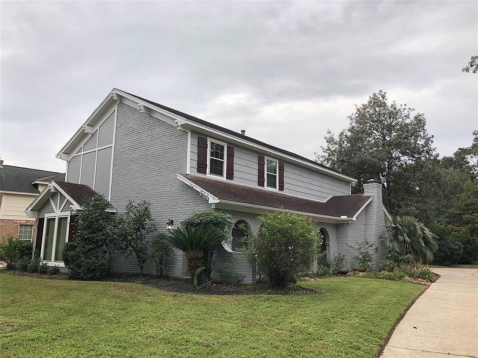 1st image of 614 Brook Hollow Dr