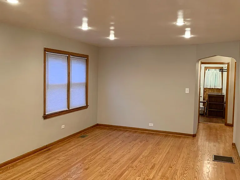 3355 N Ottawa Ave #1 — Photo 7