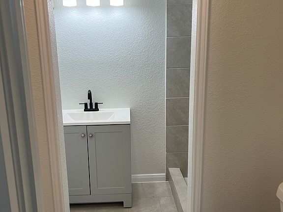 3rd image of 15120 Cartwright Trl #102