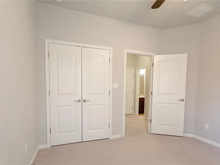 8238 Arezzo Dr — Photo 19
