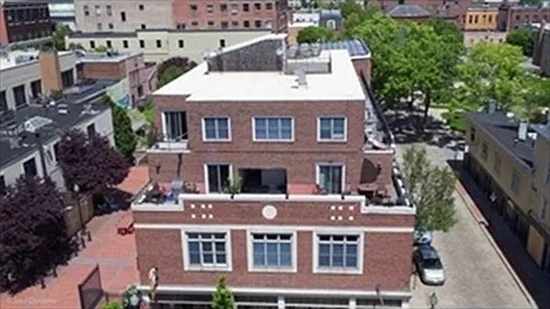 145 Union St #8 Photo 1