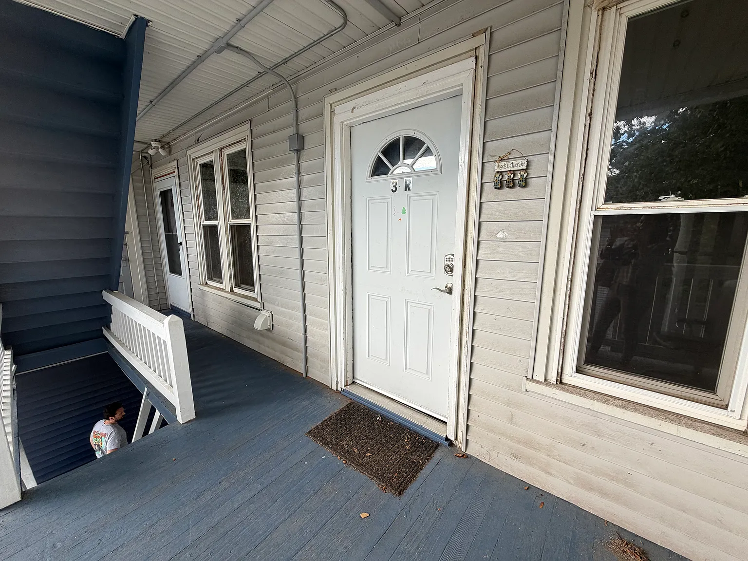 99 Cross St — Photo 3