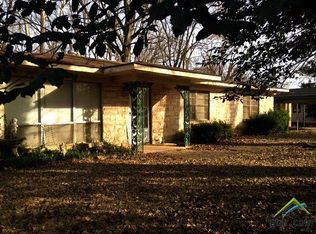 118 N Pecan, Hughes Springs, TX 75656