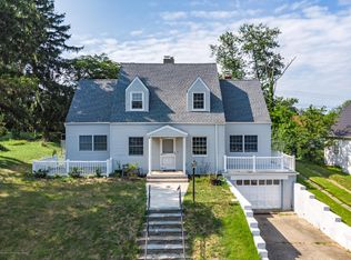 121 Newgate Ln, Neptune, NJ 07753