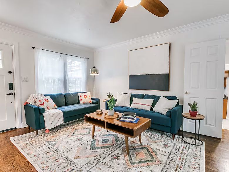 1st image of 2637 W Park Pl