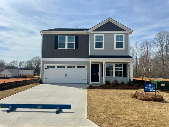 12069 Lansbury Dr, Inman, SC 29349
