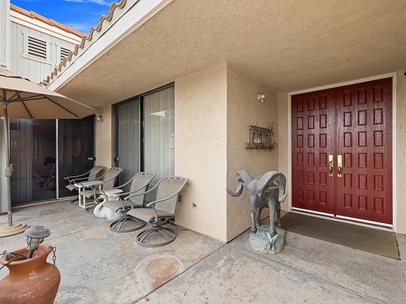 4th image of 72419 Rodeo Way