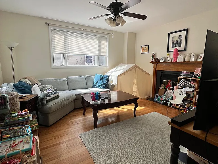 37 Sherman St #B — Photo 7