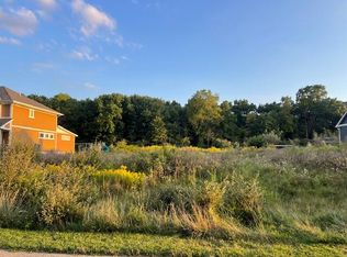 5824 Trail Side Ln, Whitmore Lake, MI 48189