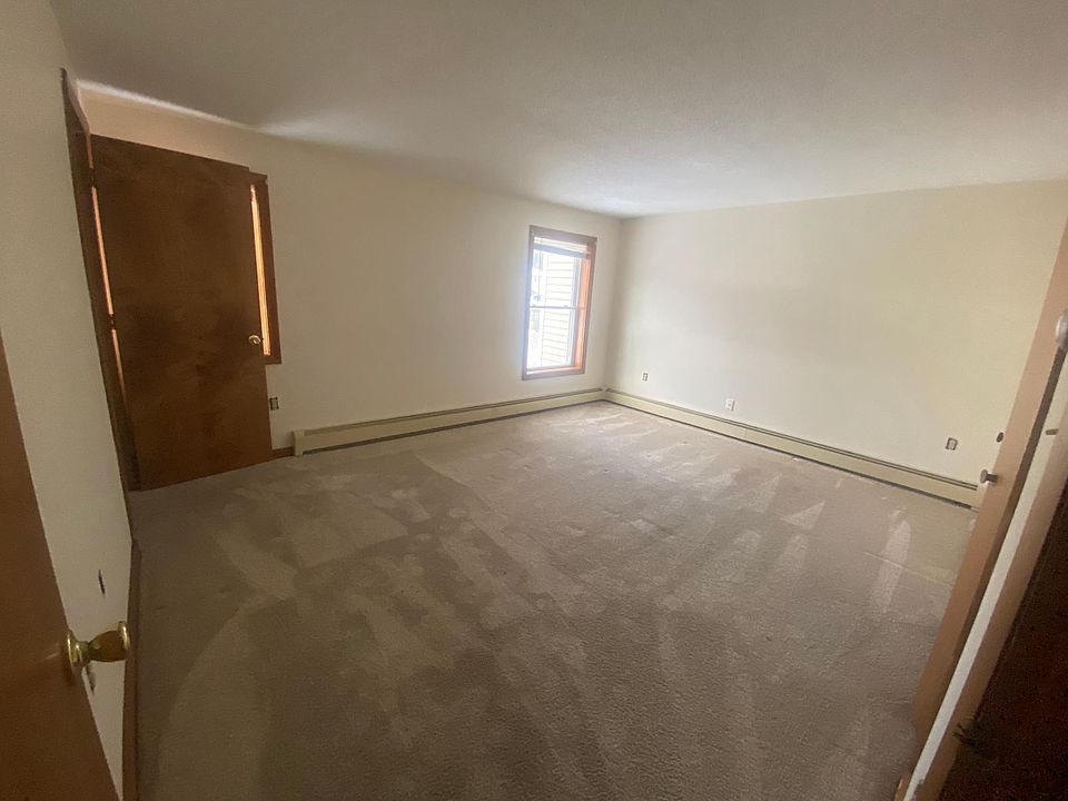 142 Husson Ave, Bangor, ME 04401 Zillow