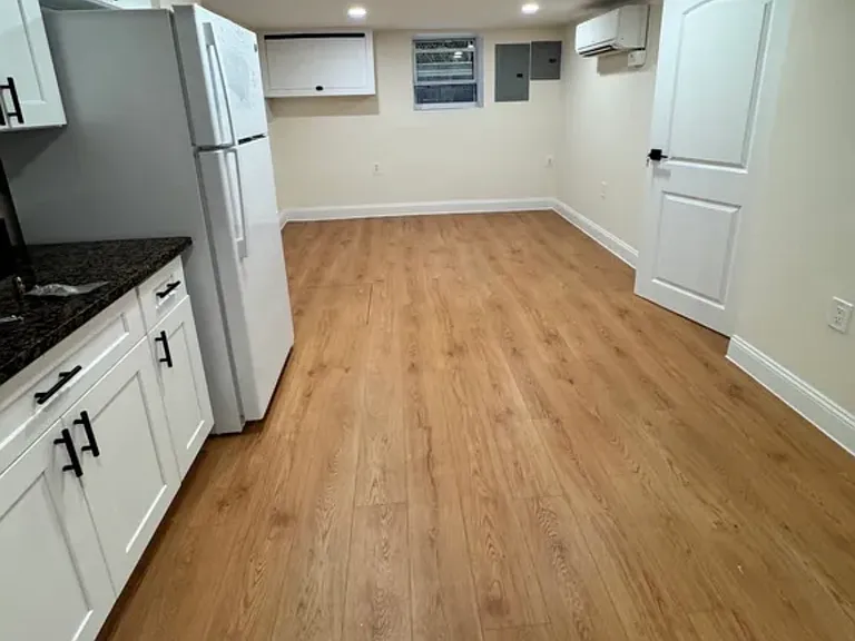 2415 Throop Ave #0 — Photo 2