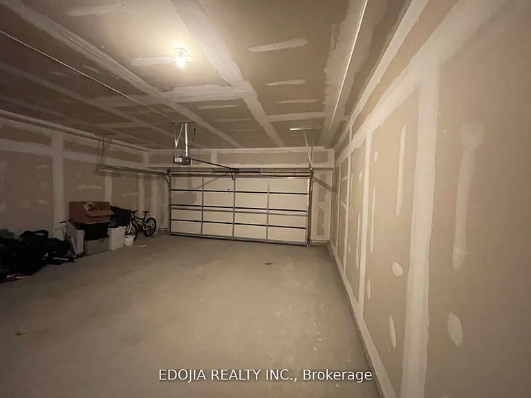 20 Woodstream Dr #3 — Photo 20