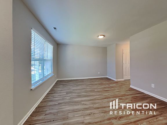 4th image of 3646 Sweet Birch Dr
