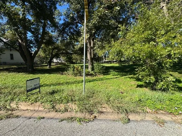 1610 S Rusk St, Sherman, TX 75090