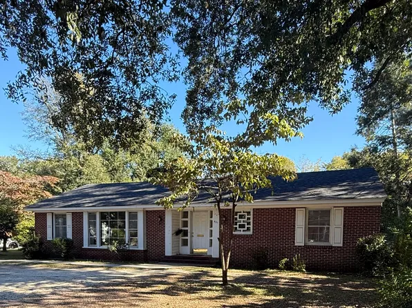 401 Marlboro Street, Hamlet, NC 28345