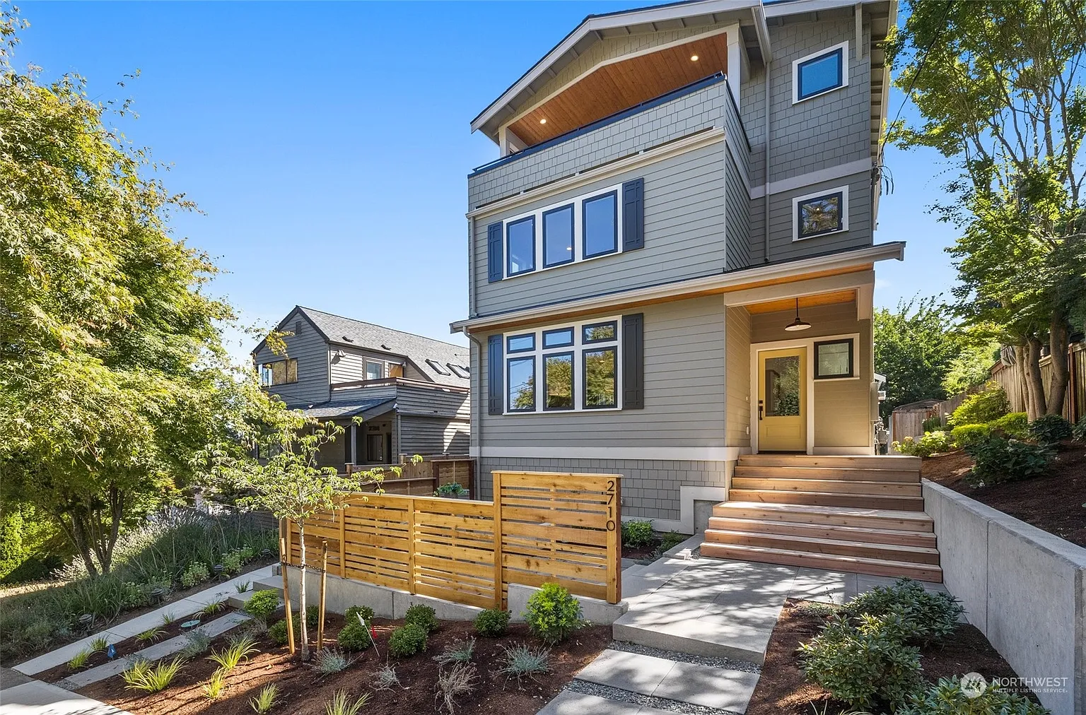2710 1st Avenue W photo 1