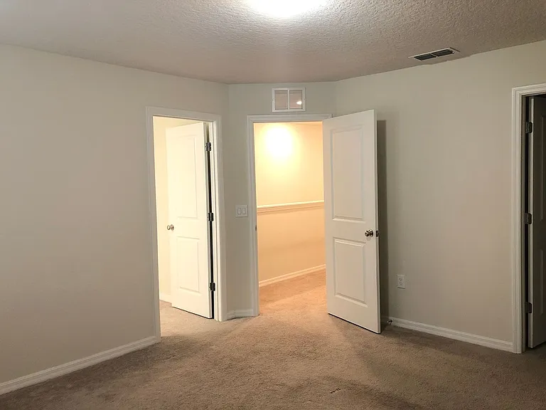 2674 Mead Ave — Photo 48