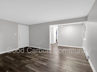 5451 Creekside Ct APT B, Hamburg, NY 14075