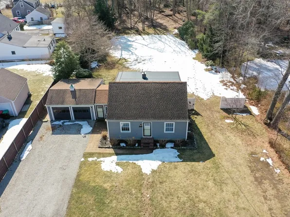 358 Briggs Rd, Westport, MA 02790