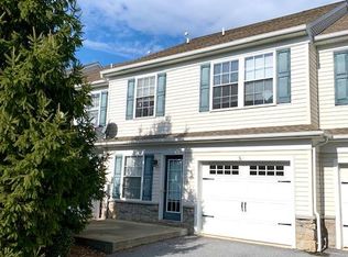 5 Broderick Ct, Leola, PA 17540