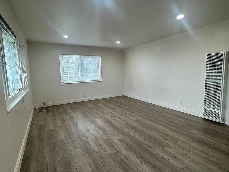 25538 Del Mar Ave #13 — Photo 21