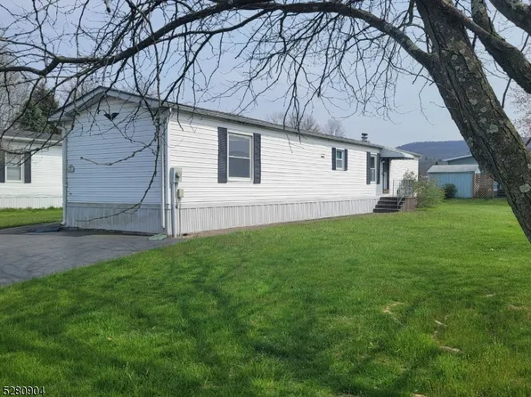10 Clover, White Twp., NJ 07823