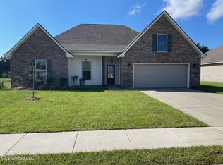 18 Alexandria Grace Dr, Long Beach, MS 39560