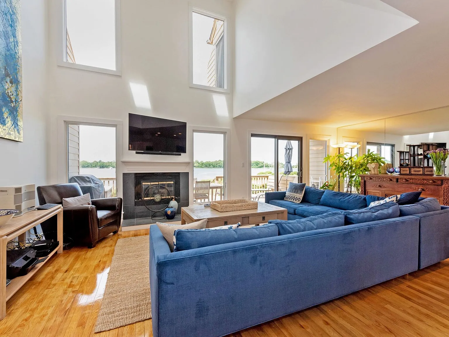 Sag Harbor Village - Bay View Townhouse — Photo 2