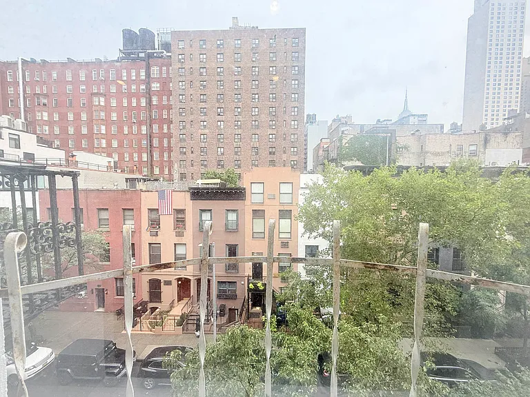 216 W 22nd St #4FE — Photo 4