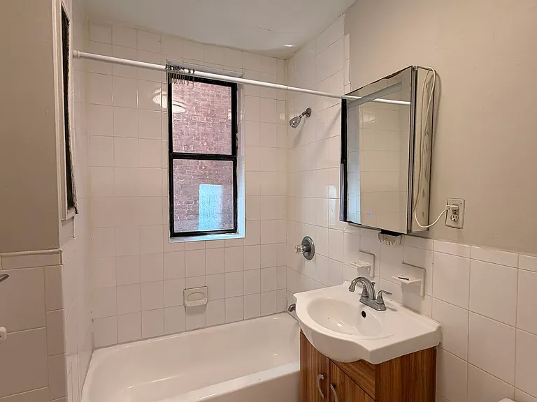 5008 Palisade Ave #B5 — Photo 6