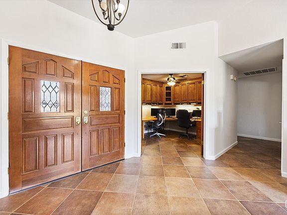 4th image of 8836 Sierra Oak Dr