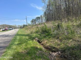 Douglas Ln, Jellico, TN 37762