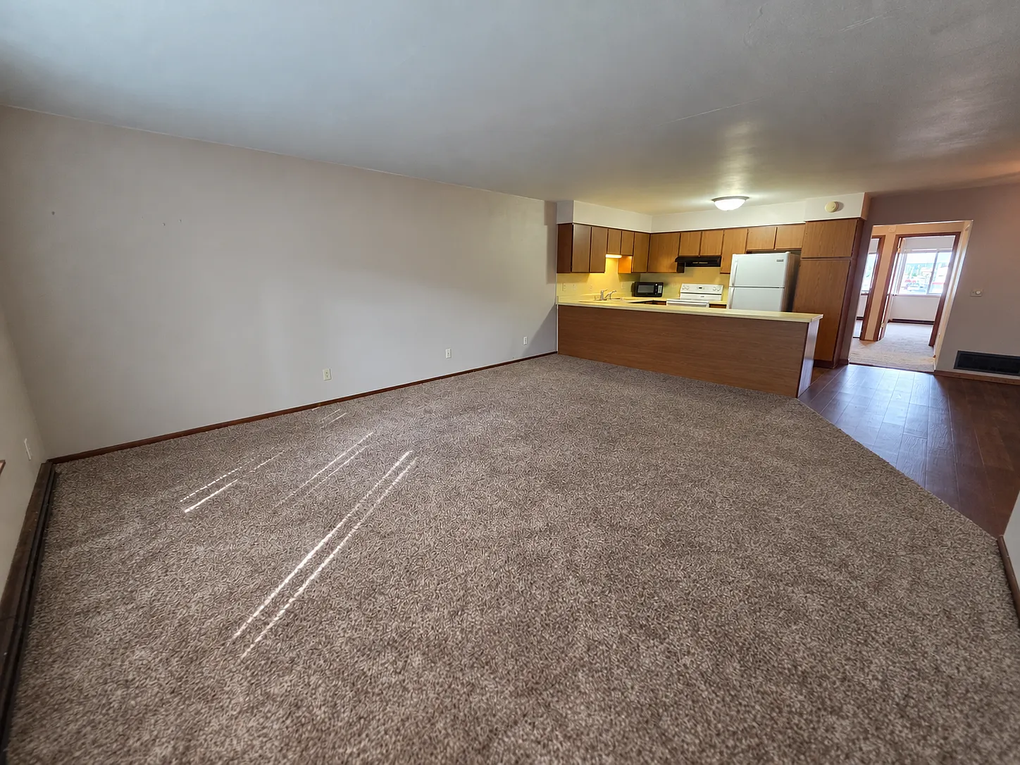 1 bed, 1.0 bath, 1000 sqft, $850 — Photo 4