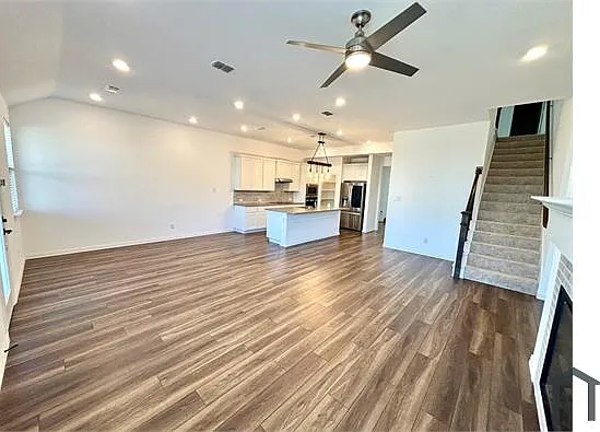 512 Virginia Way — Photo 10