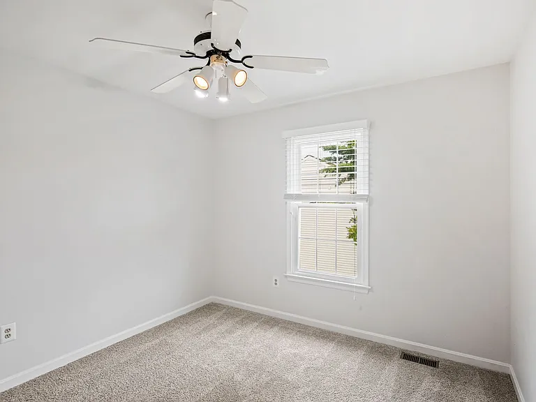 3109 Nestling Pine Ct — Photo 32