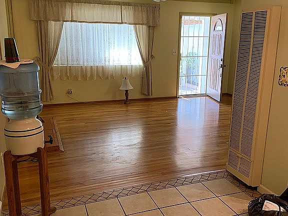 Dining Area 1