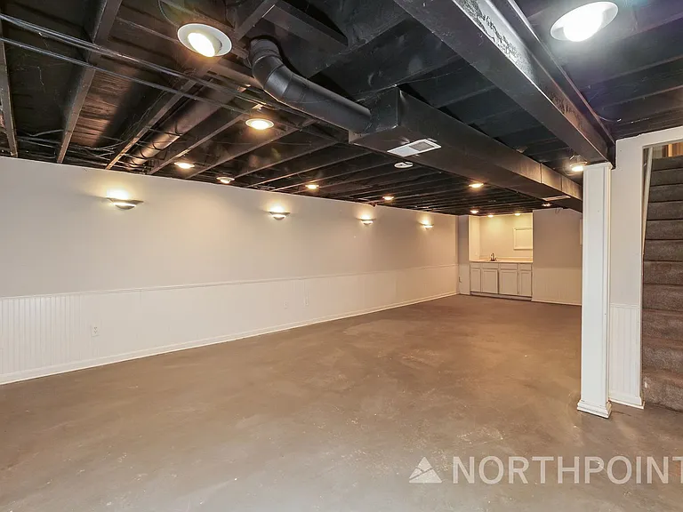 3901 SW 10th St — Photo 13